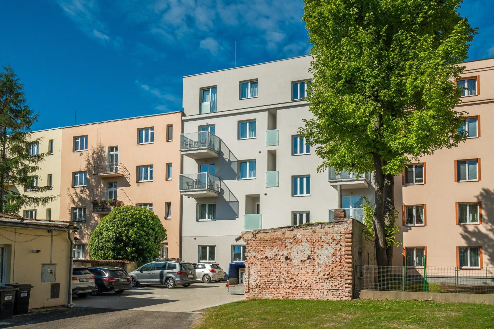 Perla Hradce 302 Apartamento Hradec Králové Exterior foto